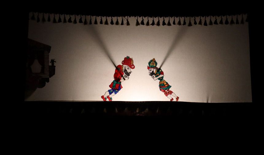 İskele Belediyesi 15. Kültür & Sanat Günleri’nde bugün tiyatrocu İzel Seylani çocuklarla buluştu