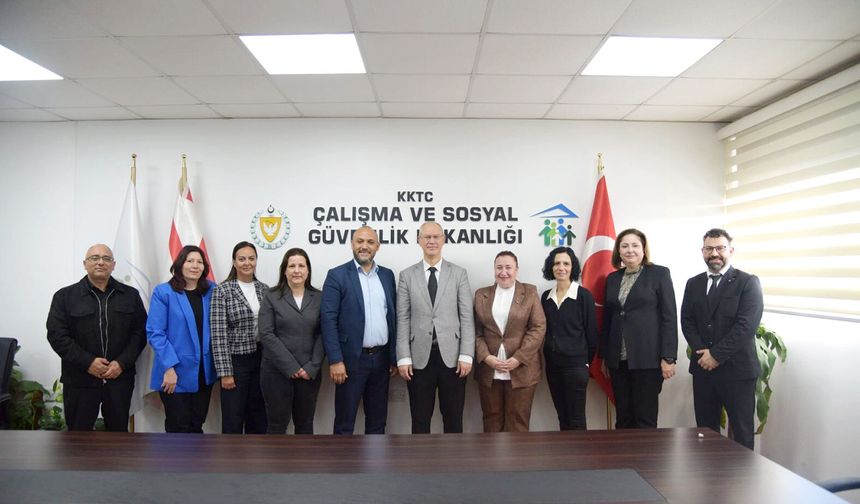 Hasipoğlu, Sosyal Hizmetler Dairesi personelinin Dünya Sosyal Hizmet Günü’nü kutladı