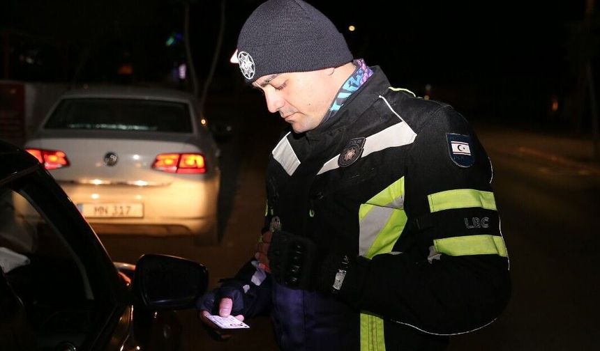 Ülke genelindeki denetimlerde 35 araç trafikten men edildi