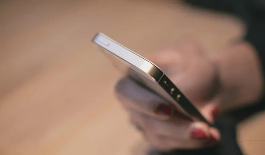 Olağanüstü hal talimat ve SMS'lerinden korkan Rum halkı market ve benzin istasyonlarına hücum etti