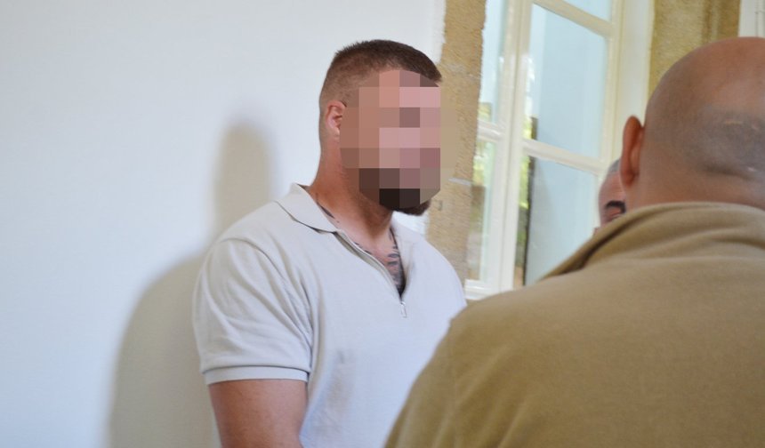 1 Kilo Uyuşturucuyla Yakalanan Zanlıya 1 Gün Tutukluluk