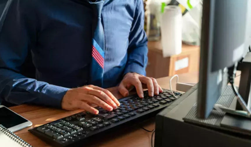 Güney Kıbrıs’ta devlet memuru sayısı 55 bini geçti