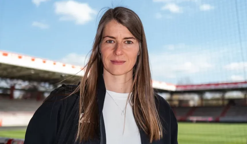 Union Berlin, kadın teknik direktörü Eta ile tarihe geçti