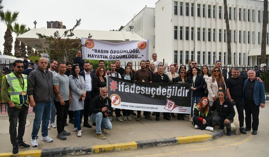 Sendikalar ve basın örgütleri, bazı medya kuruluşlarının ve gazetecilerin hesaplarına yapılan saldırıları protesto etti