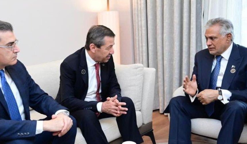 “Başbakan Yardımcısı ve Dışişleri Bakanı Dar, KKTC Dışişleri Bakanı Ertuğruloğlu ile bir araya geldi”