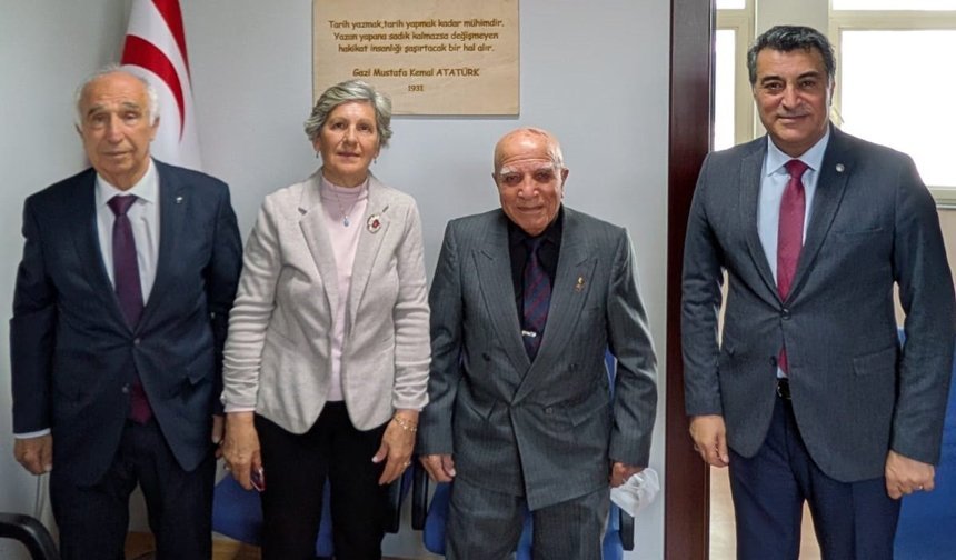 Atalar, Başkent Üniversitesi Kıbrıs Türk Tarihi Araştırmaları Merkezi Başkanı Belyemez'i ziyaret etti
