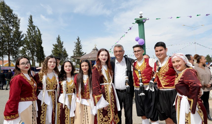 Cumhurbaşkanı Tufan Erhürman, 14. Mormenekşe Enginar Festivali'ne katıldı
