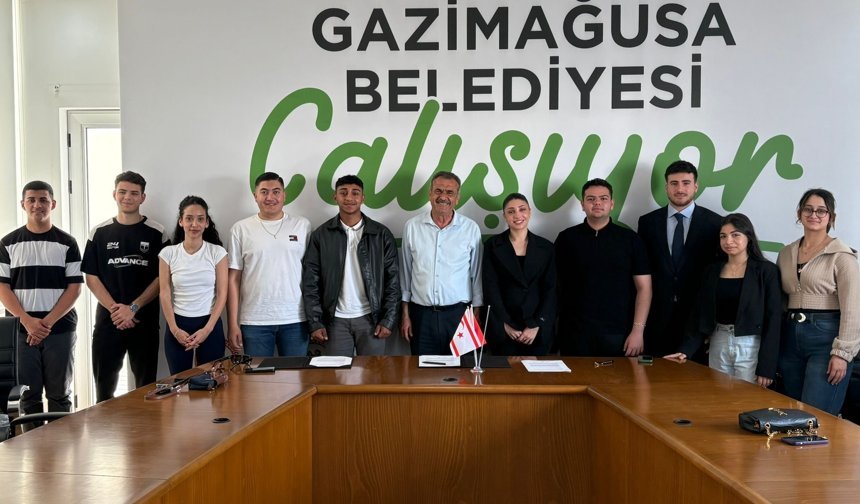 Gazimağusa Belediyesi ile Gazimağusa Gençlik Meclisi Platformu arasında iş birliği sözleşmesi imzalandı