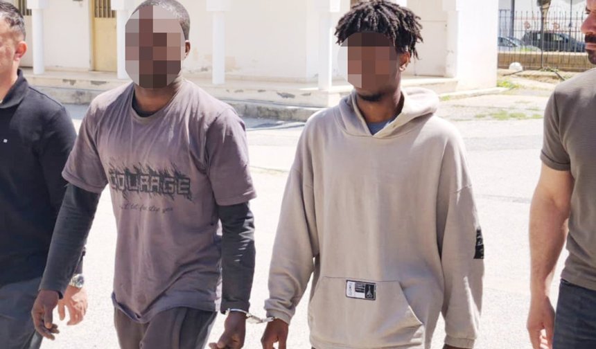 Uyuşturucu ve El Bombasıyla Yakalandılar