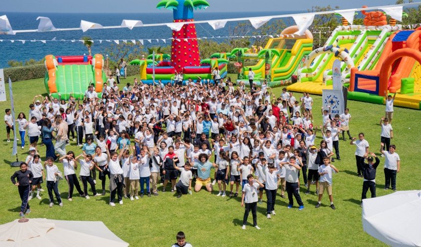 Merit Otellerinin geleneksel 23  Nisan şenlik ve eğlenceleri Merit Park Hotel’de yapıldı