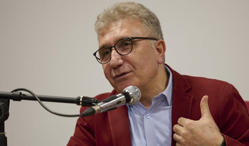 Metin Turan’ın “Kıbrıs Türk Edebiyatı Üzerine İncelemeler” kitabı yayımlandı