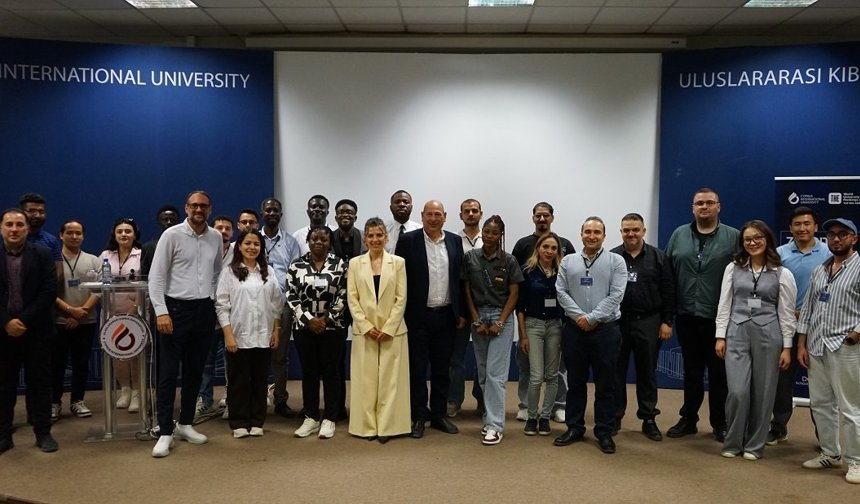 UKÜ'de "7. Dijital Global Gelecek Konferansı" düzenlendi