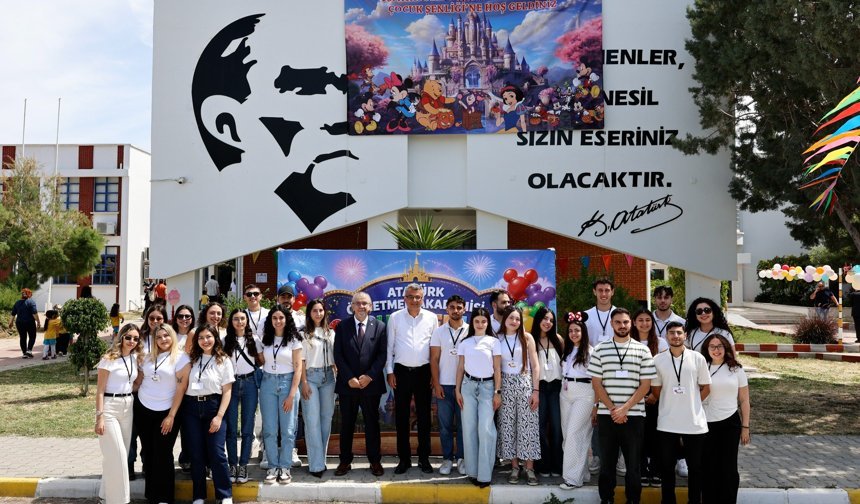 Cumhurbaşkanı Erhürman, Atatürk Öğretmen Akademisi'nde çocuk şenliğine katıldı