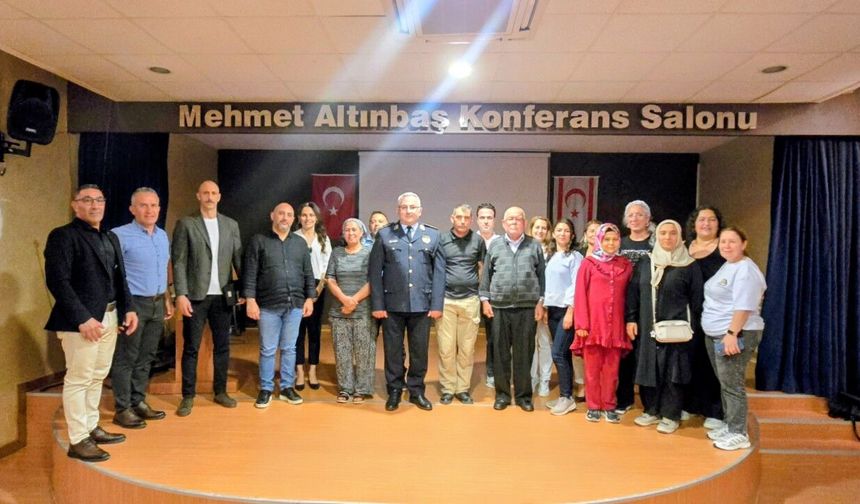 Polis Genel Müdürlüğü ile Milli Eğitim Bakanlığı'ndan öğrenci ebeveynlerine yönelik konferans