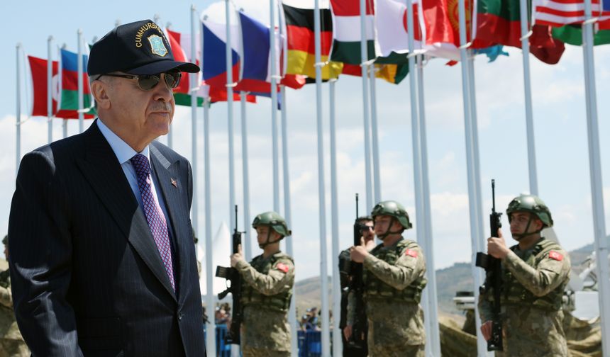 Erdoğan: “Türk ordusu, bölgesel ve küresel barışın en önemli güvencesidir"