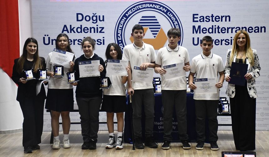 DAÜ 4. Ali Karasel Ortaokullar Arası Matematik Yarışması’nda ödüller verildi