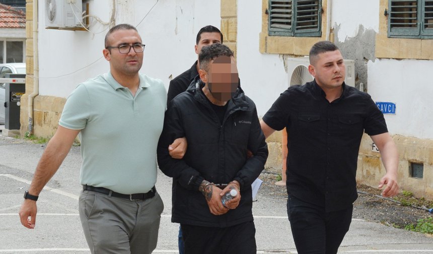 Araçta Uyuşturucuyla Yakalanan Zanlı 8 Gün Tutuklu Kalacak
