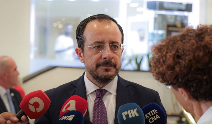 Hayvan itlaflarını protesto eden üreticiler Hristodulidis’ten randevu aldı