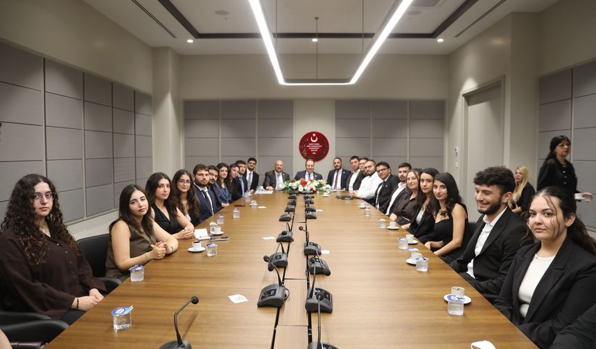 Cumhuriyet Meclisi’nde gençlerle toplantı yapıldı