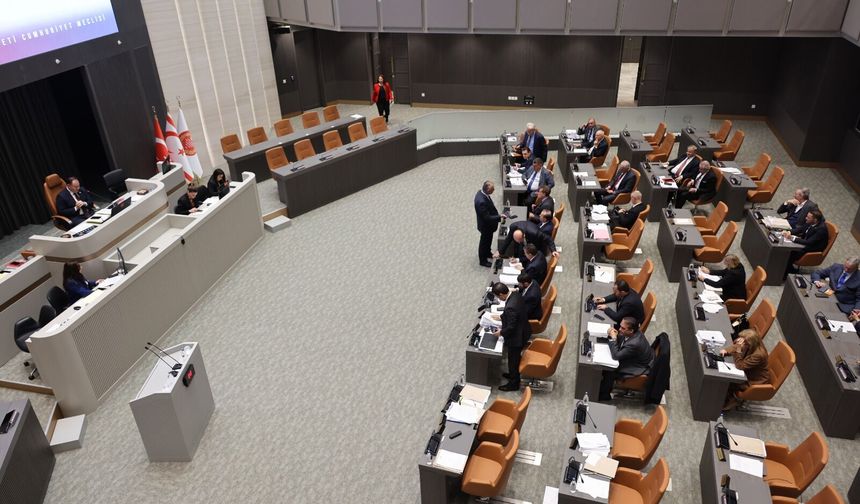 Genel Kurul'da yeniden görüşülen Konut Edindirme (Değişiklik) Yasası, oy çokluğuyla kabul edildi