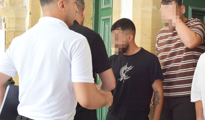 Aldıkları Uyuşturucunun Bir Kısmını Satıp 12 Bin Lira Kazanç Sağladıklarını İtiraf Eden Zanlılar Tutuklandı