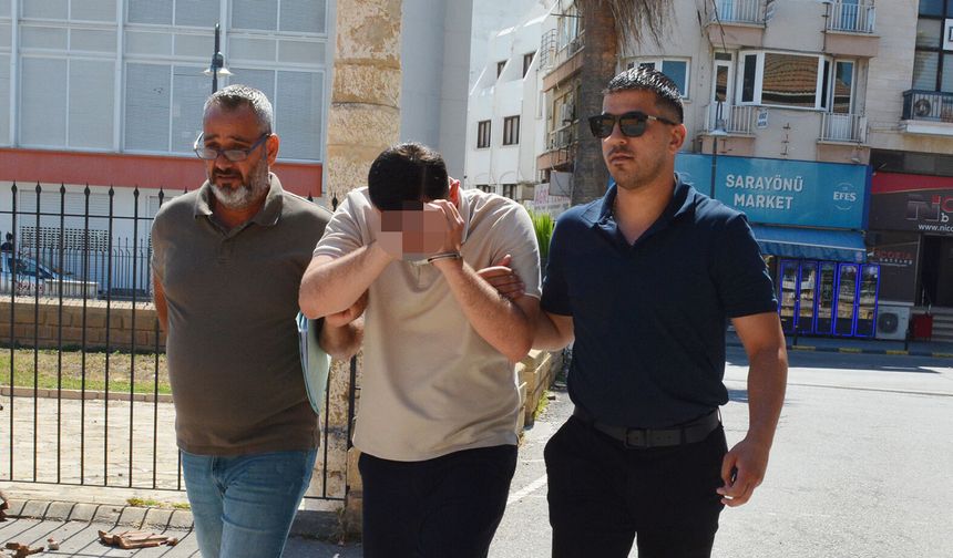 Mağazadan 432 Bin Liralık Telefon Çalan Satış Elemanı Hakkında 45 Gün Tutukluluk