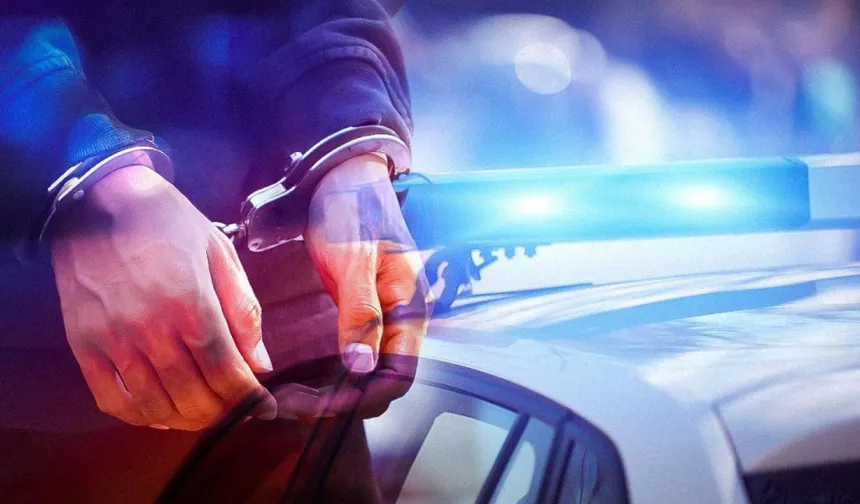 Sokakta düşürülen banka kartını çalıp, harcama yapan iki kişi tutuklandı