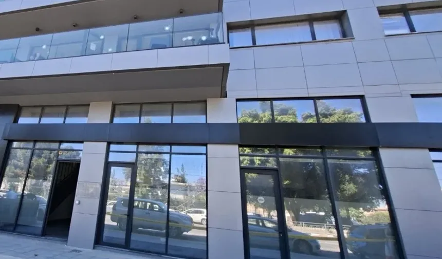 Limasol’da bir şirket kurşunlandı