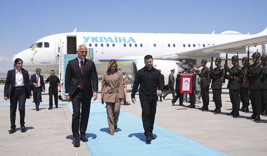 Ukrayna Devlet Başkanı Zelenskiy Ankara'ya geldi
