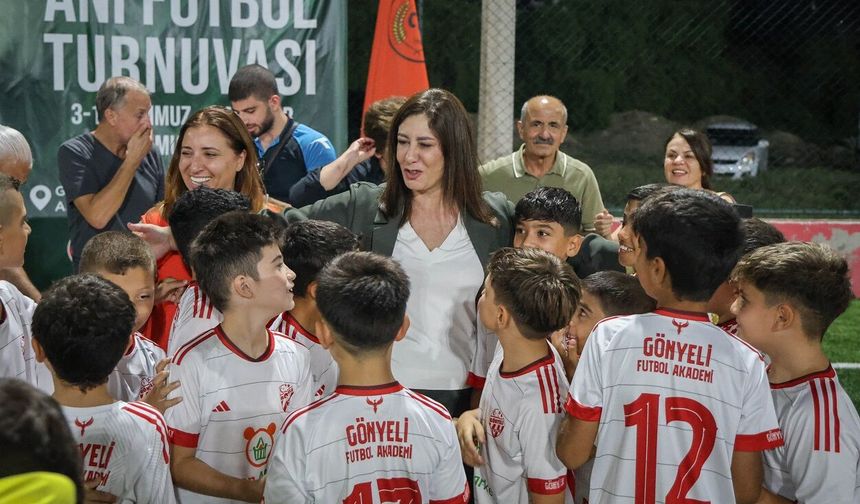 28. Naci Talat Halı Saha Futbol Anı Turnuvası’nda U10 kategorisi maçları gerçekleştirildi