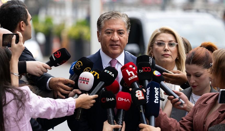 Yeni Parti'nin kuruluş dilekçesi İçişleri Bakanlığına verildi