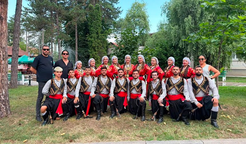 LAÇ Belediyesi Halk Dansları Topluluğu Sırbistan’daki Uluslararası Festivale katıldı