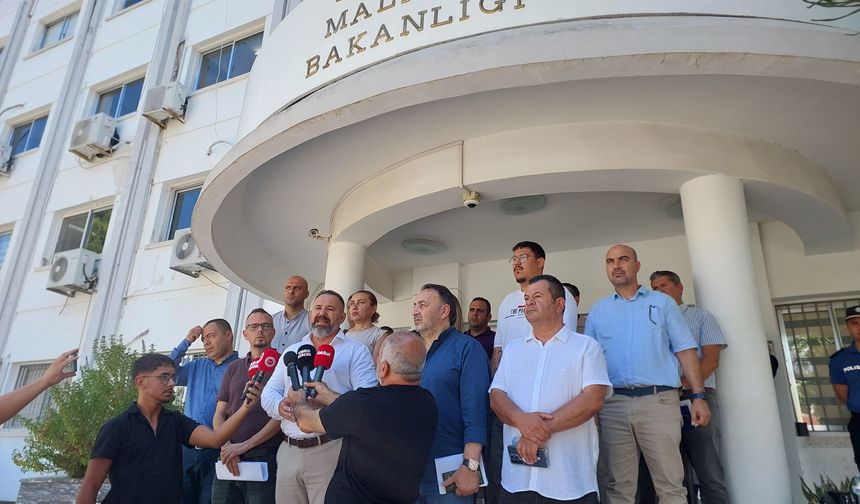 Kamuda örgütlü dört sendika, ek mesaiye kalmama eylemi başlatacağını açıkladı