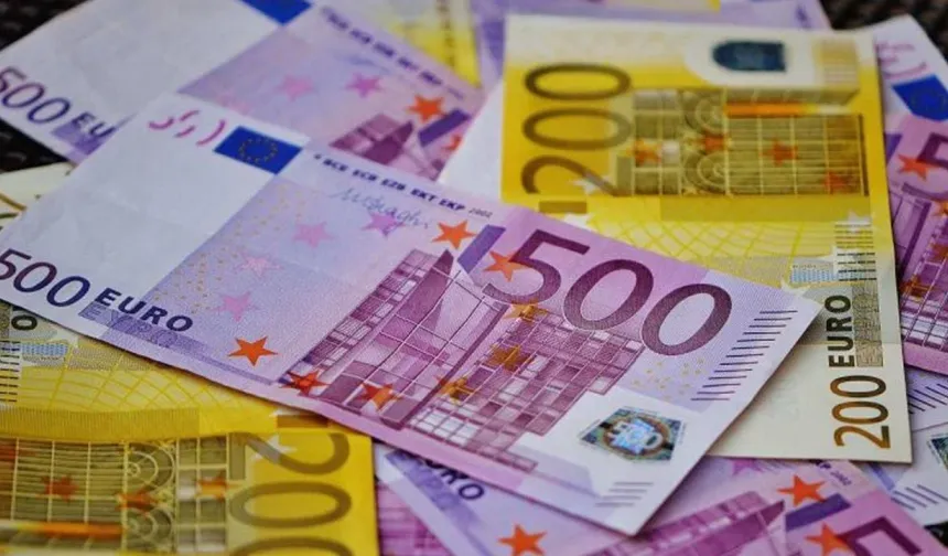 Güney Kıbrıs'ta internet dolandırıcılığından dolayı 2025 yılında 10,3 milyon eurodan fazla ekonomik kayıp yaşandı
