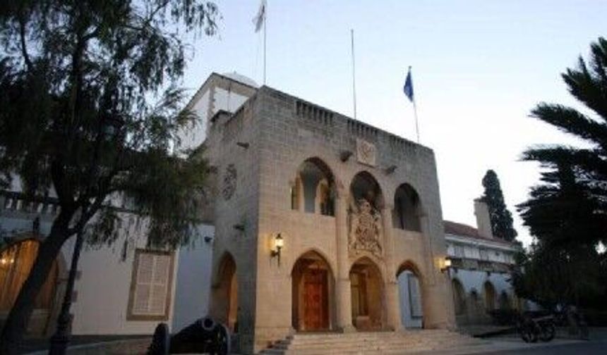 Rum yönetimi Rus “gölge filosunu” izliyor ancak müdahale edemiyor