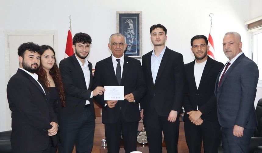 Bakan Çavuşoğlu’ndan Kıbrıs Türk Üniversite Öğrencileri Kongresi’ne destek