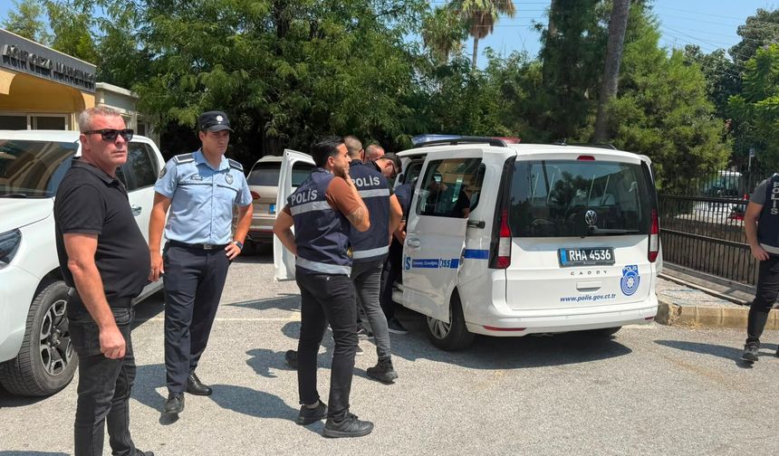 Girne’deki cinayet zanlıları hakkında birer gün tutukluluk kararı alındı