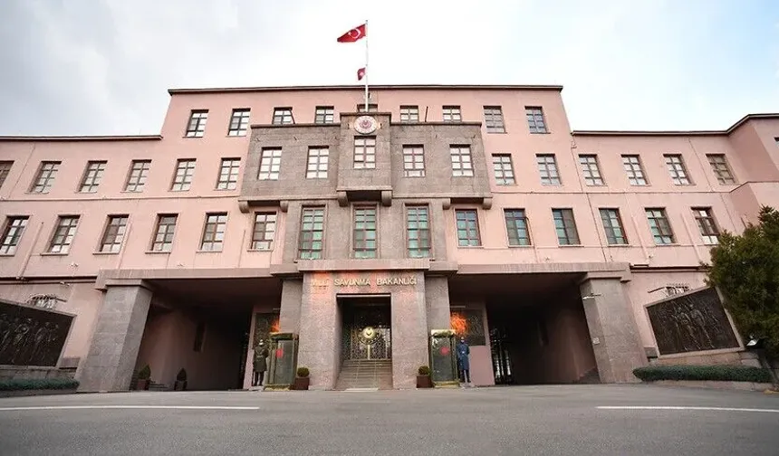 Korgeneral Ertan İnaltekin Kıbrıs Türk Barış Kuvvetleri Komutanlığına getirildi.