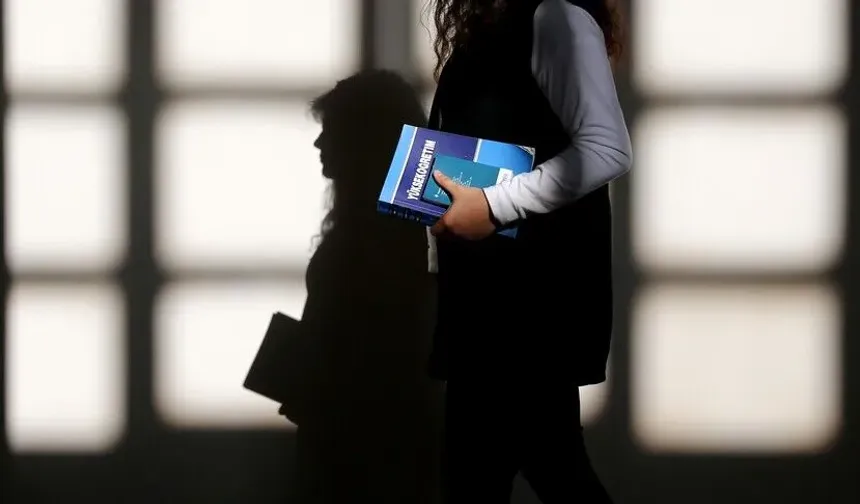 Türkiye’deki üniversitelerde uzaktan ve ikinci öğretim için katkı payları ile öğrenim ücretleri belirlendi