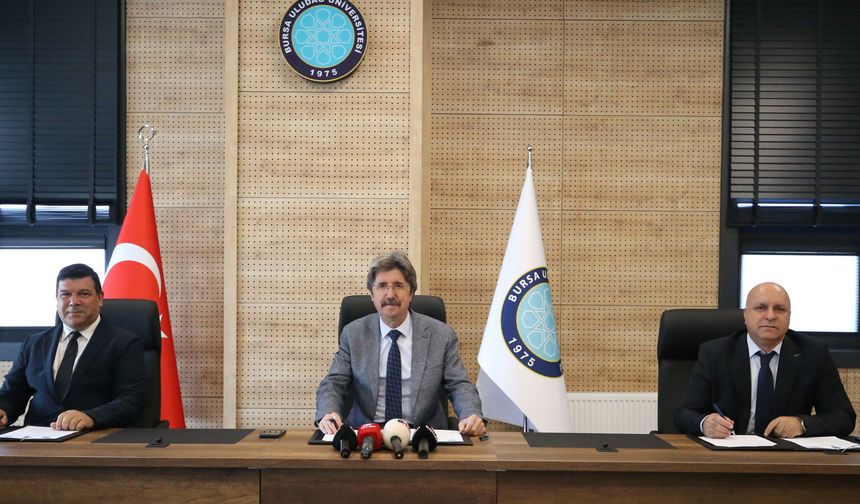 BUÜ, DAÜ ve ÜSİGED arasında akademik ve bilimsel işbirliği protokolü imzalandı