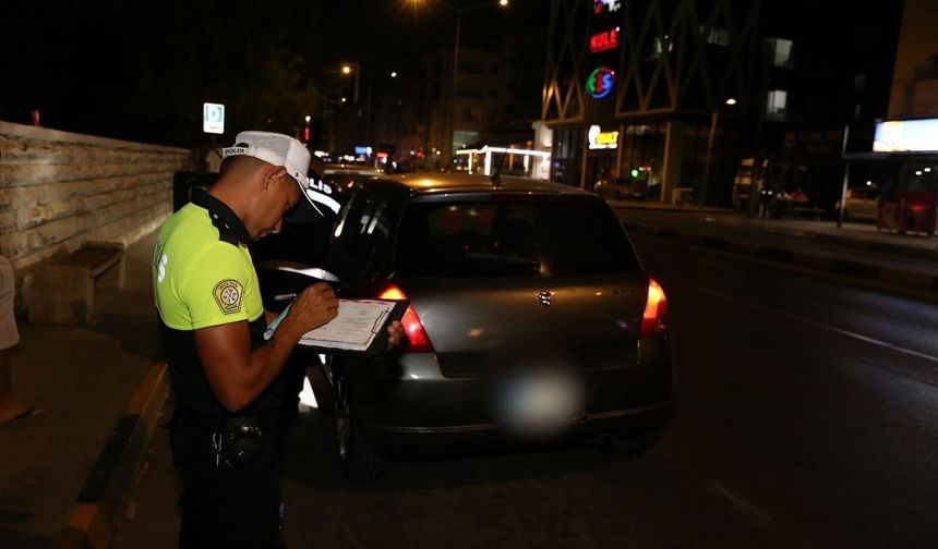 Lefkoşa ve İskele’de eş zamanlı denetim: Bin 326 sürücüye rapor, 82 araca trafikten men