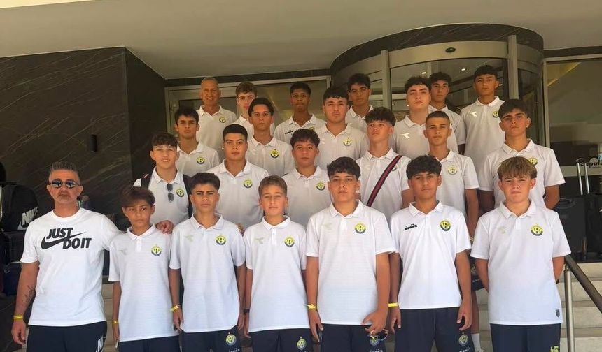 Doğan Türk Birliği Şampiyon U15 takımına anlamlı ödül