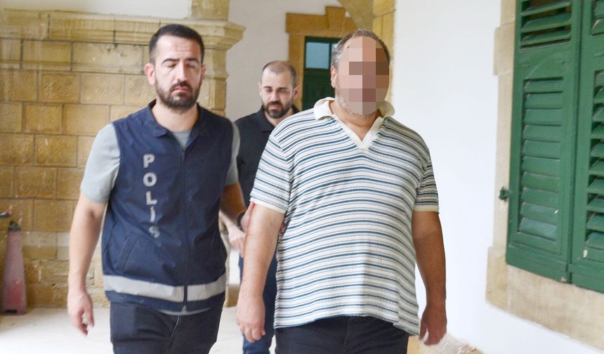 Sahte Kimlikle Kuyumculardan Altın Alan Zanlı Ülkeden Çıkarken Yakalandı