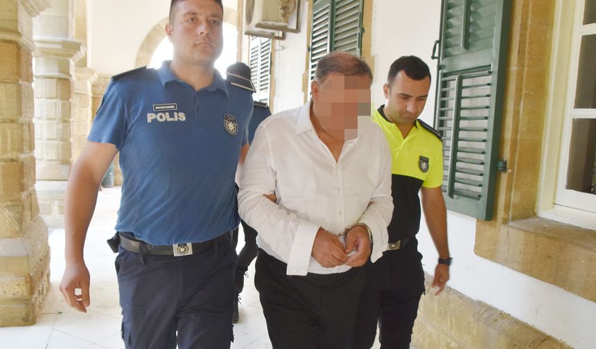 Süpermarketten Tıraş Bıçağı Çalarken Yakalanan Turist Cezaevine Gönderildi