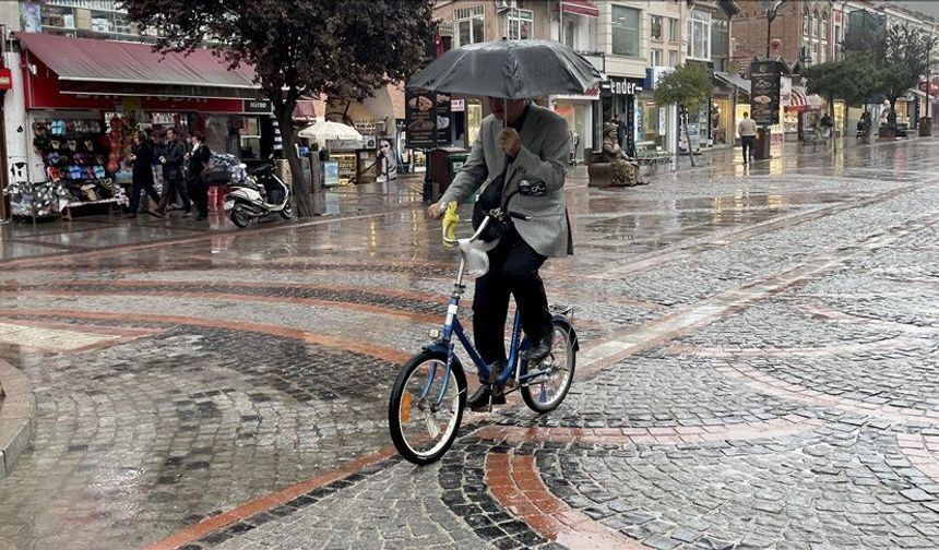 Hafta sonu yer yer hafif sağanak bekleniyor
