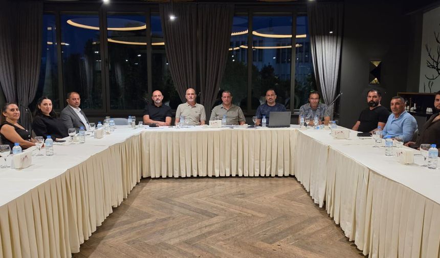 Topaloğlu Ekibiyle Toplandı