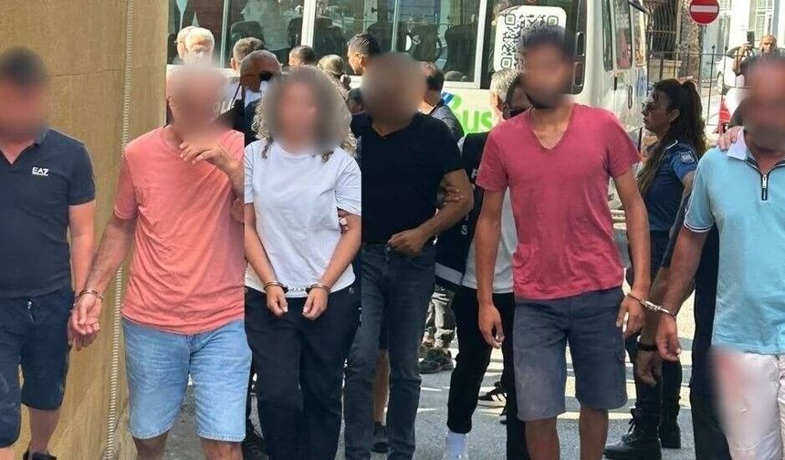 Filo Jet zanlılarına 7 gün daha tutukluluk… Geminin sol ön kızağındaki bir kırık üstünkörü tamir edildi