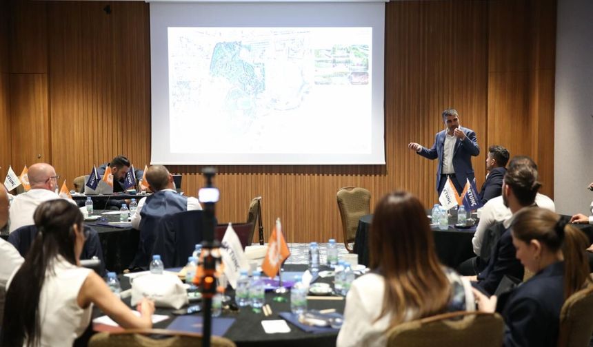 UBP'nin LTB Başkan adayı Aktunç, UBP meclis adaylarıyla buluştu