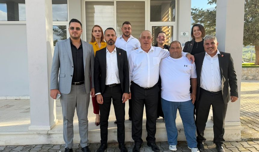 Albayrak, bölge muhtarlarıyla bir araya geldi