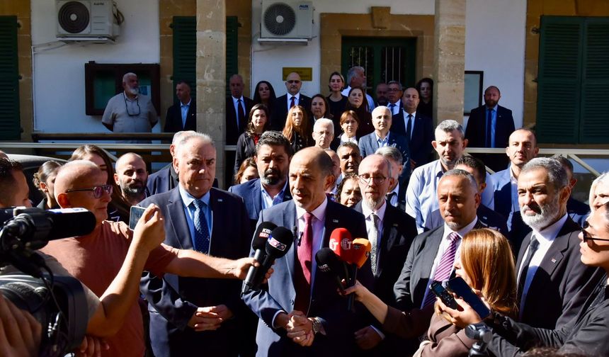 HP YSK’ya başvurdu...Özersay: "Ülkedeki bütün sorunlar çözülebilirdir. Çözmeye talibiz"